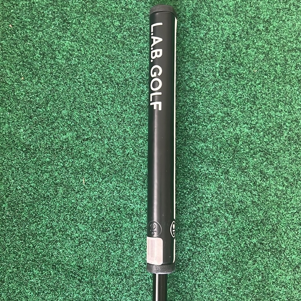 L.A.B. Golf Mezz.1 Putter - 33” stock length and Stock Grip - Picture 5 of 9